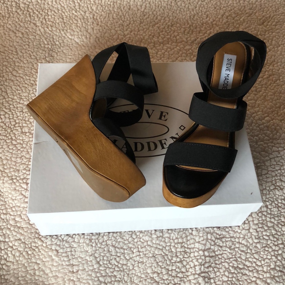 Steve Madden Wedges